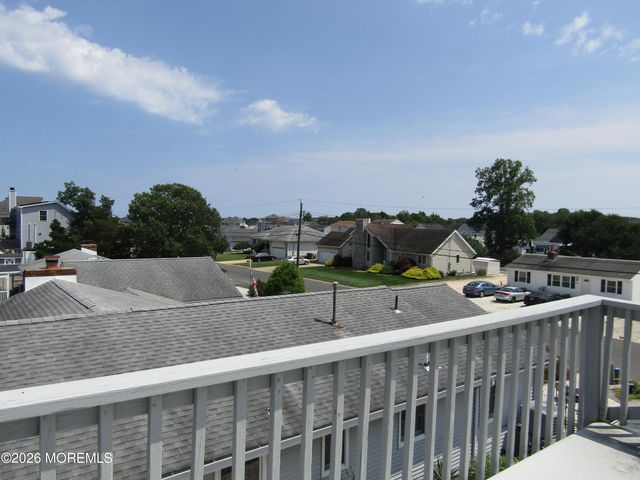 63 Cedar Run Road, Bayville, NJ 08721