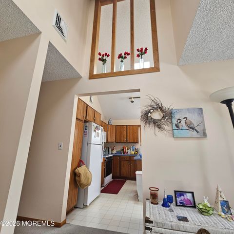 63 Cedar Run Road, Bayville, NJ 08721