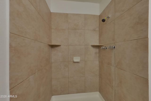 935 E 10TH Drive, Mesa, AZ 85204