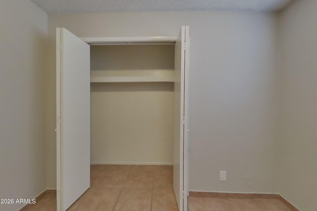 935 E 10TH Drive, Mesa, AZ 85204
