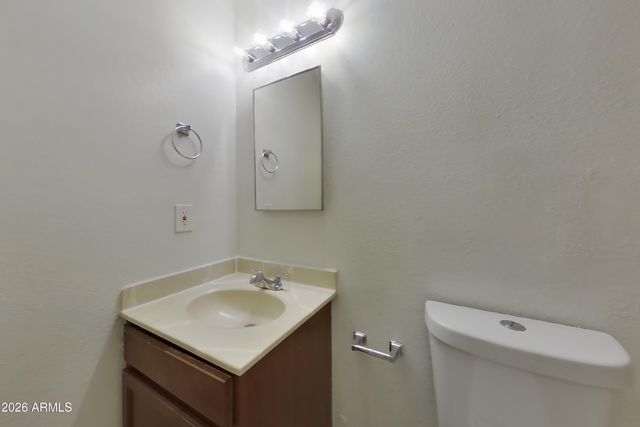 935 E 10TH Drive, Mesa, AZ 85204
