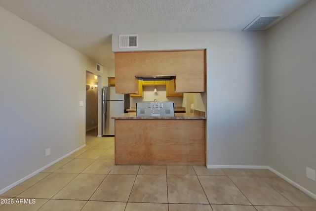 935 E 10TH Drive, Mesa, AZ 85204