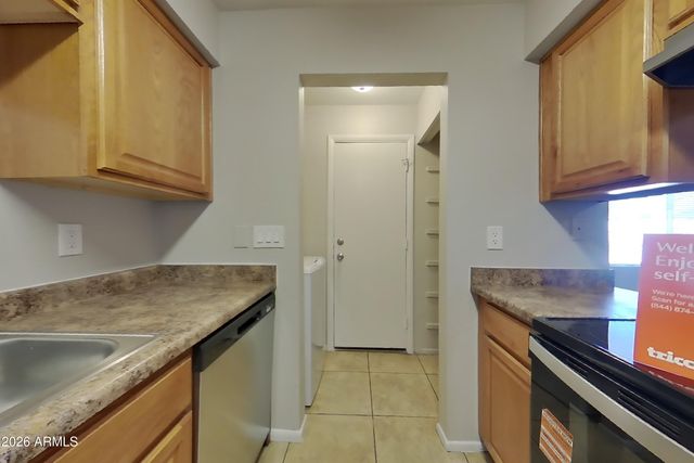 935 E 10TH Drive, Mesa, AZ 85204