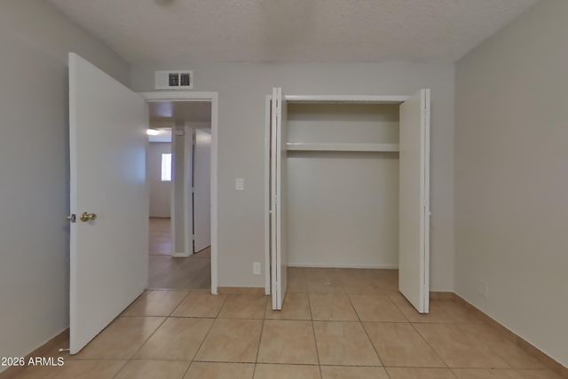 935 E 10TH Drive, Mesa, AZ 85204