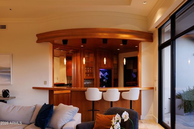 7451 N LAS BRISAS Lane, Paradise Valley, AZ 85253