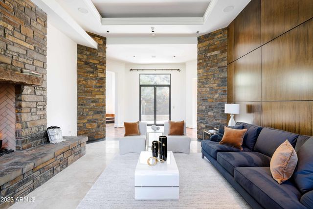 7451 N LAS BRISAS Lane, Paradise Valley, AZ 85253