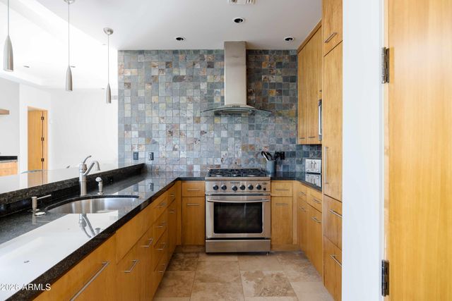 7451 N LAS BRISAS Lane, Paradise Valley, AZ 85253