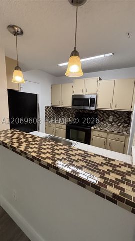 4341 W Mcnab Rd 23, Pompano Beach, FL 33069
