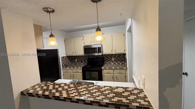 4341 W Mcnab Rd 23, Pompano Beach, FL 33069