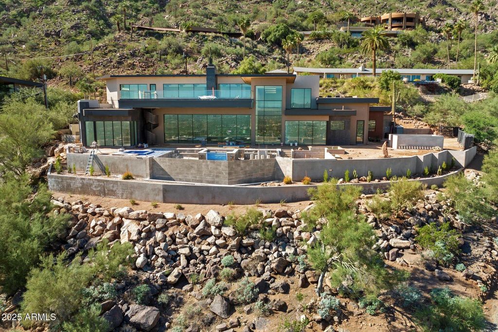 6025 E CHOLLA Lane, Paradise Valley, AZ 85253