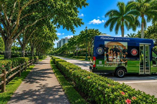 20000 E Country Club Dr 405, Aventura, FL 33180