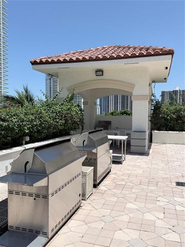 20000 E Country Club Dr 405, Aventura, FL 33180