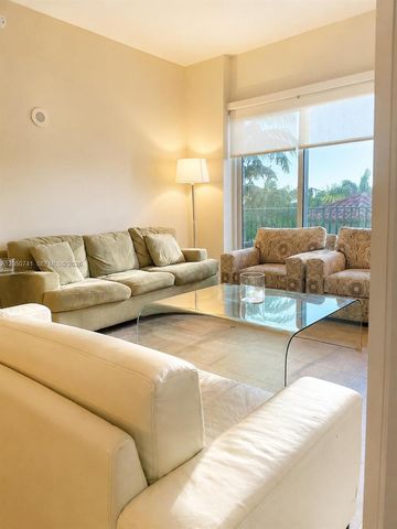 20000 E Country Club Dr 405, Aventura, FL 33180