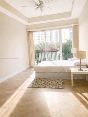 20000 E Country Club Dr 405, Aventura, FL 33180