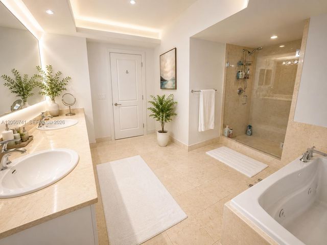 20000 E Country Club Dr 405, Aventura, FL 33180