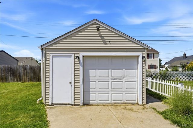 83 Loretto Drive, Cheektowaga, NY 14225