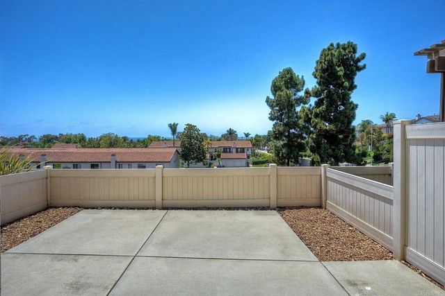 6805 Briarwood Drive, Carlsbad, CA 92011