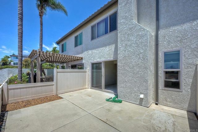 6805 Briarwood Drive, Carlsbad, CA 92011