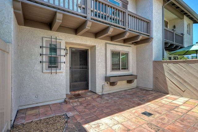 6805 Briarwood Drive, Carlsbad, CA 92011
