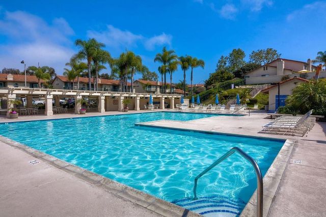 6805 Briarwood Drive, Carlsbad, CA 92011