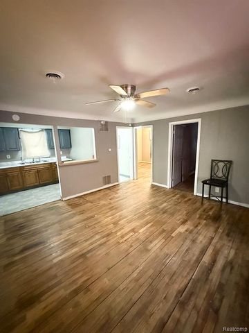 1306 E Humphrey Avenue, Flint, MI 48505