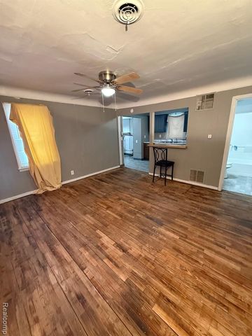 1306 E Humphrey Avenue, Flint, MI 48505