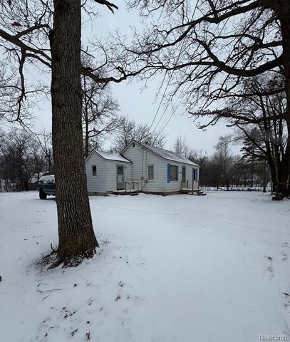 1306 E Humphrey Avenue, Flint, MI 48505