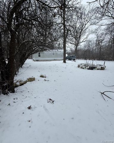 1306 E Humphrey Avenue, Flint, MI 48505