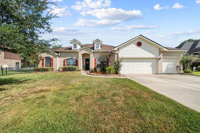 11106 S Country Club Green Drive, Tomball, TX 77375