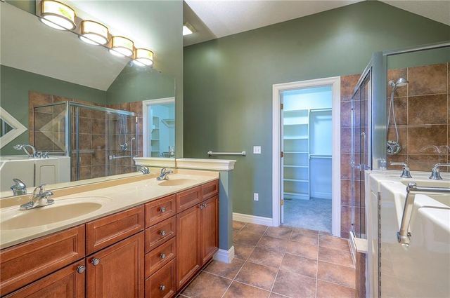 13423 Pennsylvania Court, Kansas City, MO 64145