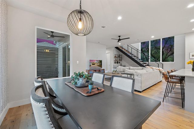 22218 Briarcliff DR, Spicewood, TX 78669