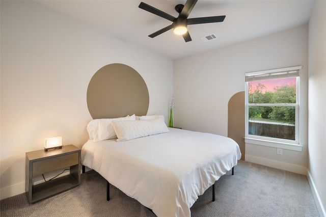 22218 Briarcliff DR, Spicewood, TX 78669