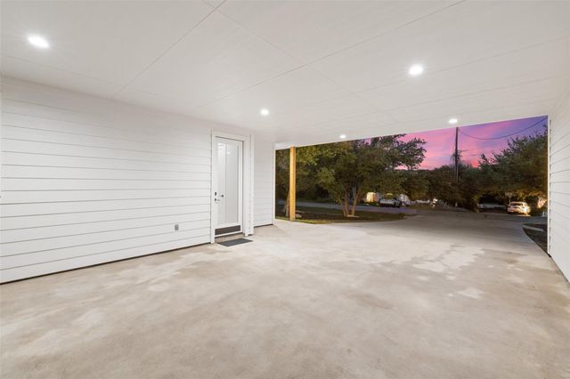 22218 Briarcliff DR, Spicewood, TX 78669