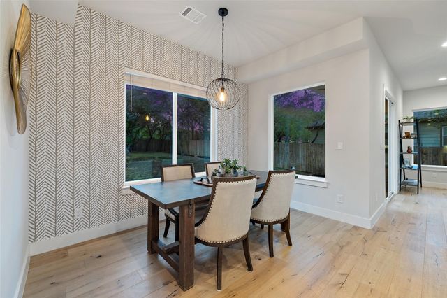 22218 Briarcliff DR, Spicewood, TX 78669