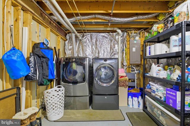 5213 CASTLESTONE DR, Baltimore, MD 21237