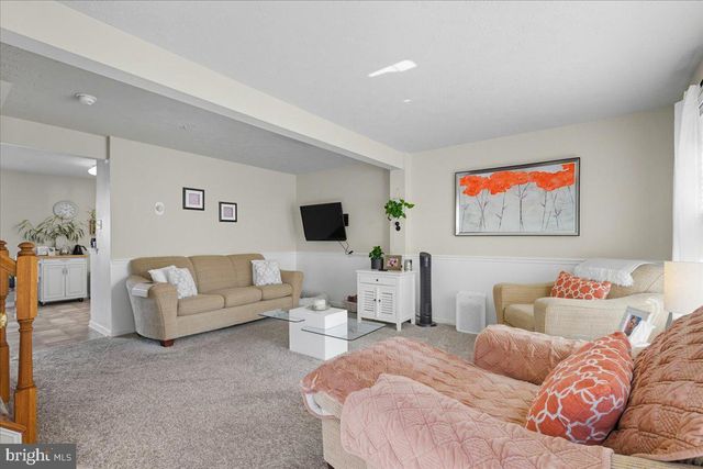 5213 CASTLESTONE DR, Baltimore, MD 21237