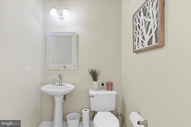 5213 CASTLESTONE DR, Baltimore, MD 21237