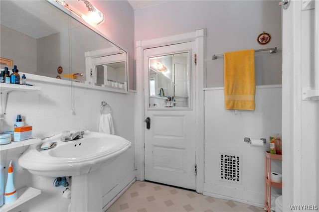 524 Norwood Avenue, Buffalo, NY 14222