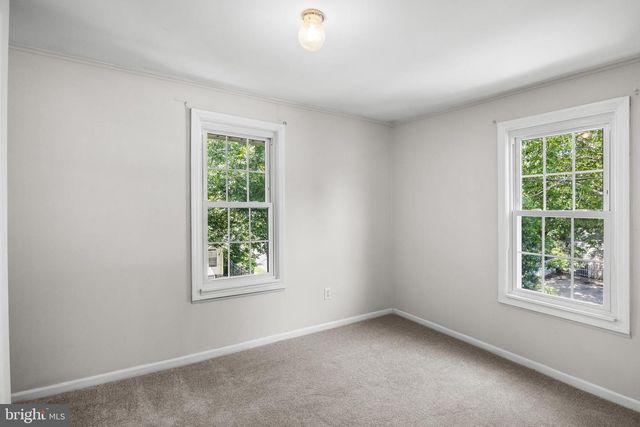 7 LAKE SHORE DR, Collingswood, NJ 08108