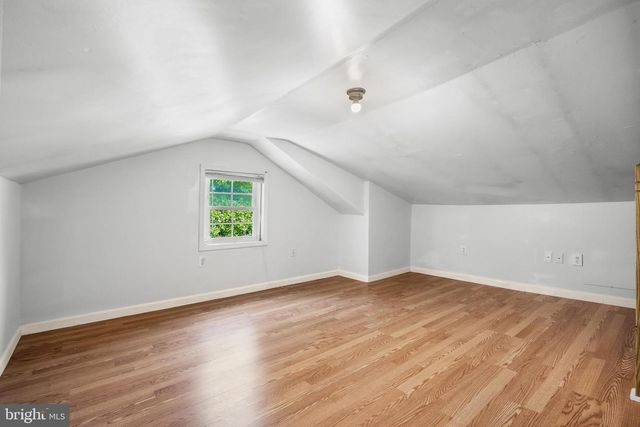 7 LAKE SHORE DR, Collingswood, NJ 08108