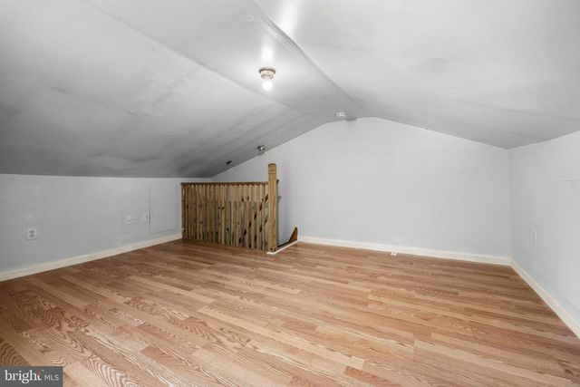 7 LAKE SHORE DR, Collingswood, NJ 08108