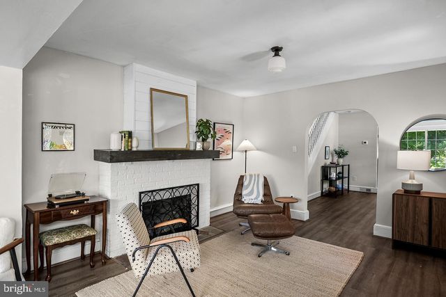 7 LAKE SHORE DR, Collingswood, NJ 08108