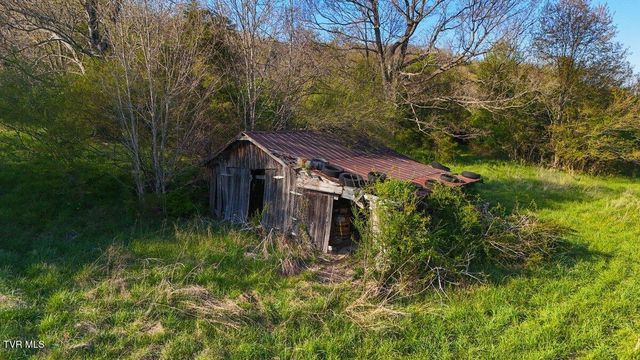 814 Frank Jones Road, Johnson City, TN 37601