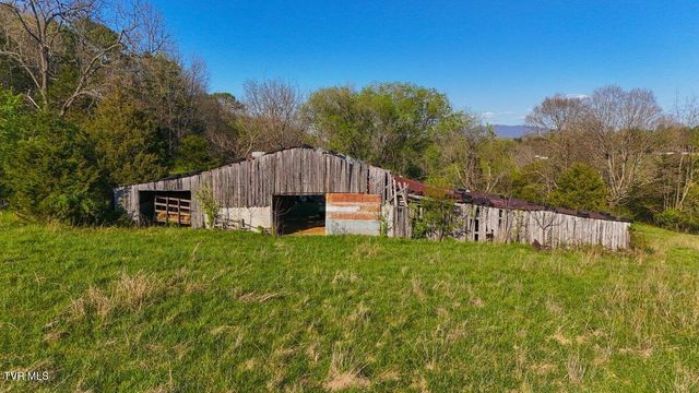 814 Frank Jones Road, Johnson City, TN 37601