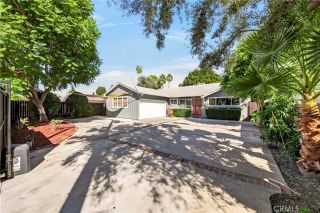 22817 Burbank Boulevard, Woodland Hills, CA 91367