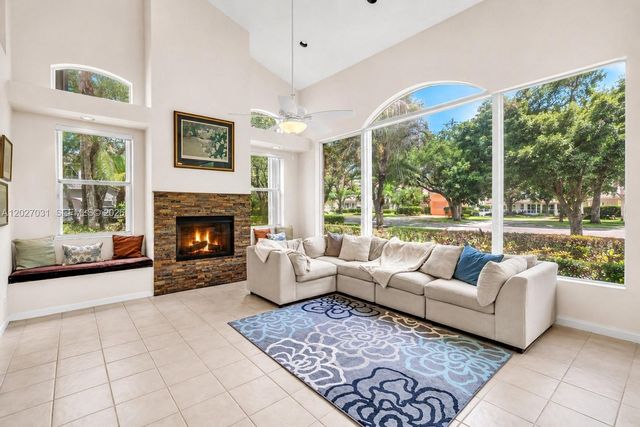 3990 Lansing Ave, Cooper City, FL 33026