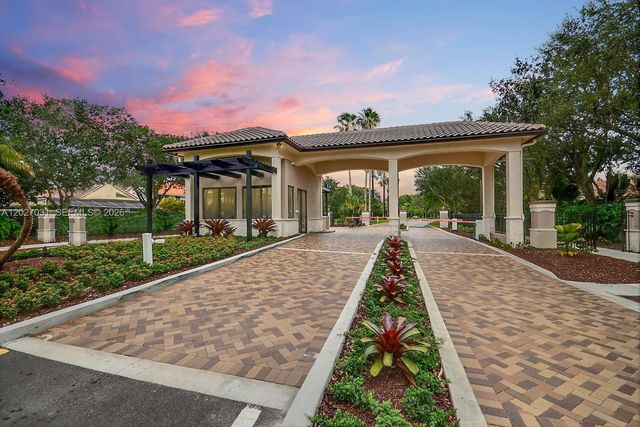 3990 Lansing Ave, Cooper City, FL 33026