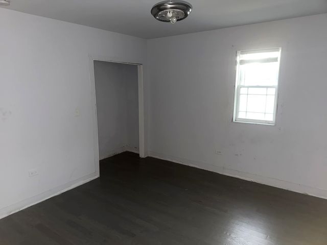 8736 S Richmond Avenue, Evergreen Park, IL 60805