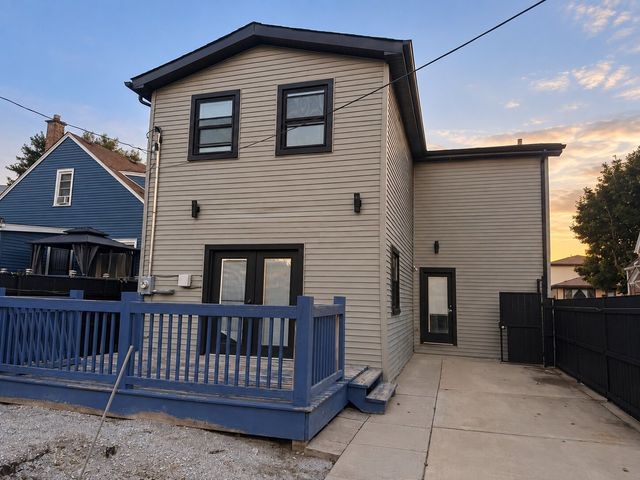 8736 S Richmond Avenue, Evergreen Park, IL 60805