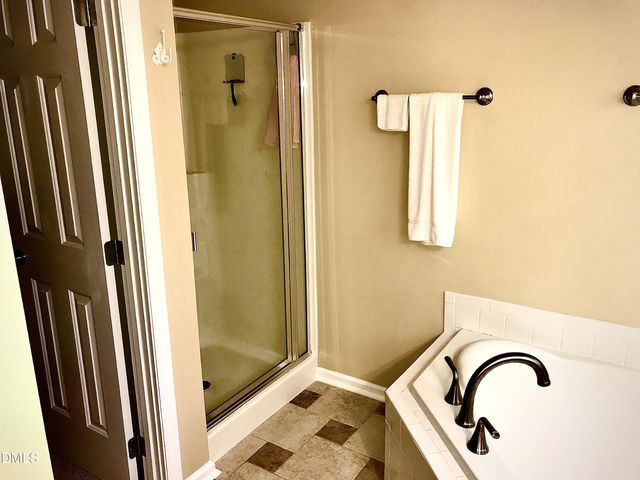 225 Tamworth Drive, Willow Springs, NC 27592